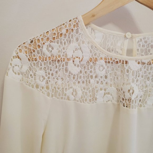 H&M Lace/Embroidered Shoulder Blouse - Picture 7 of 10